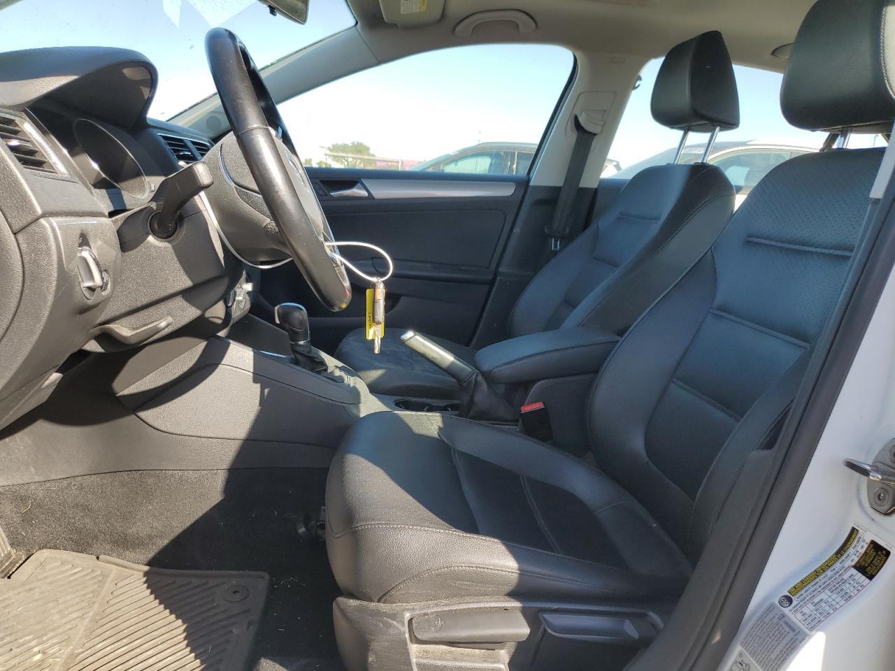 2015 VOLKSWAGEN JETTA