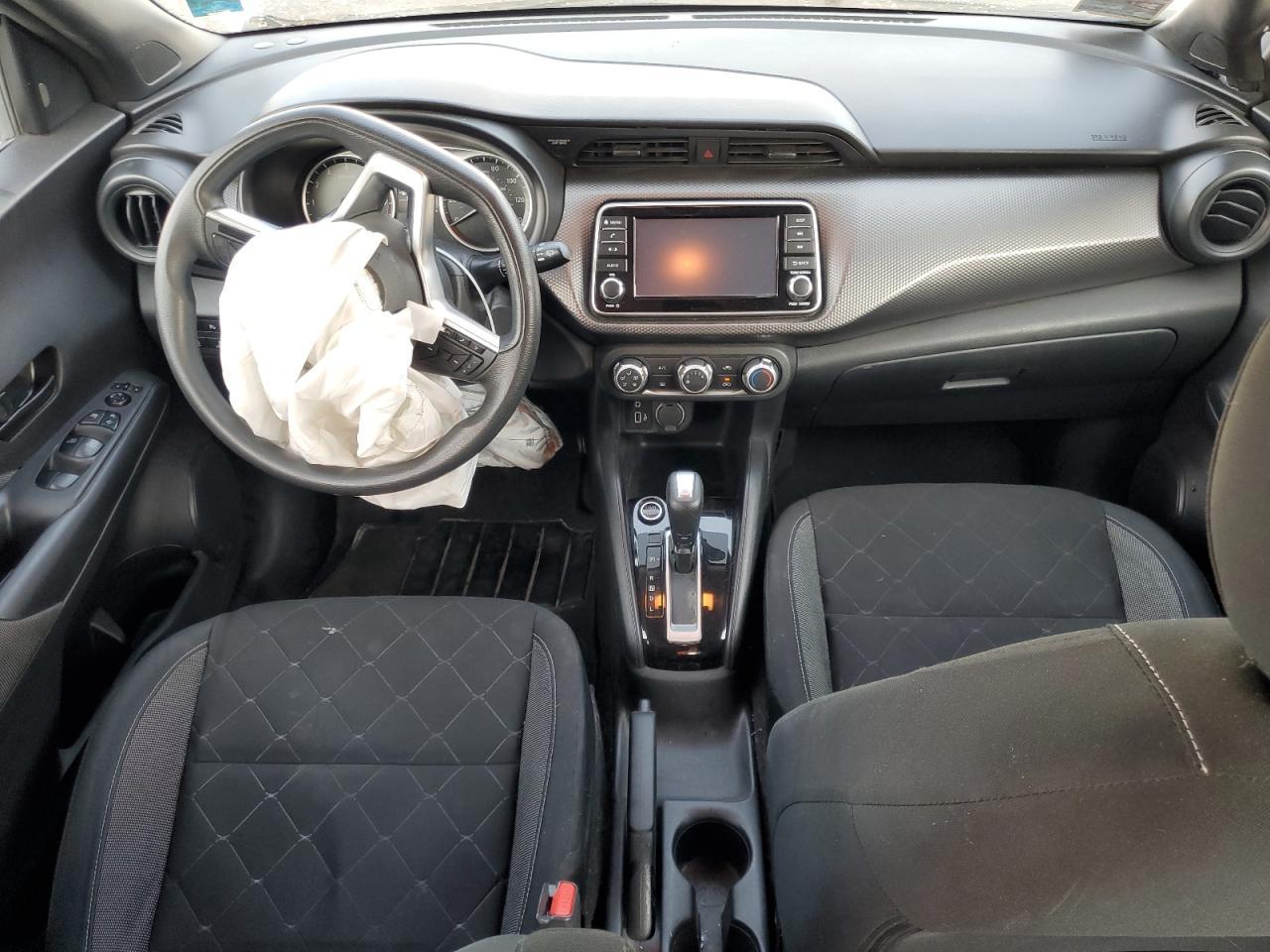 2020 NISSAN KICKS