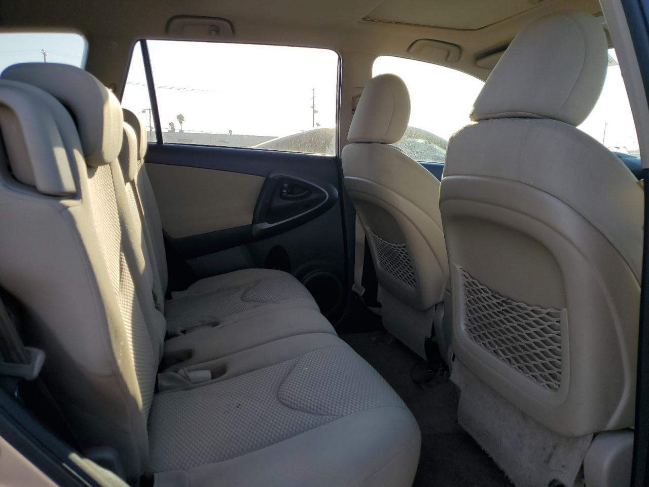 2011 TOYOTA RAV4