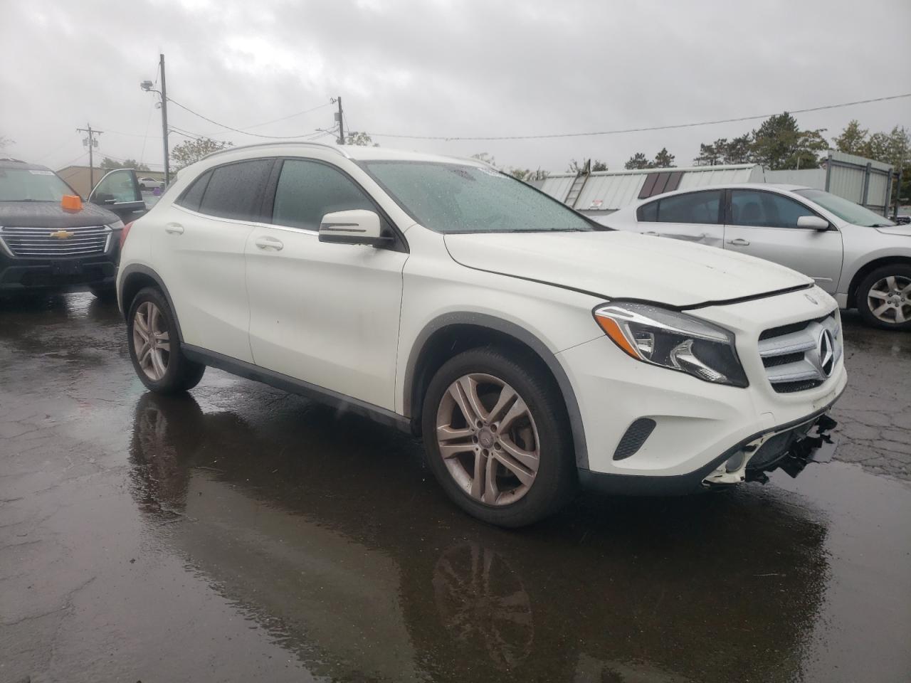 2017 MERCEDES-BENZ GLA-Class