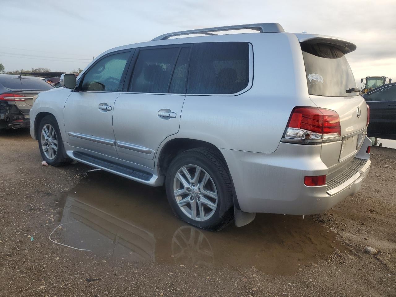 2013 LEXUS LX 570