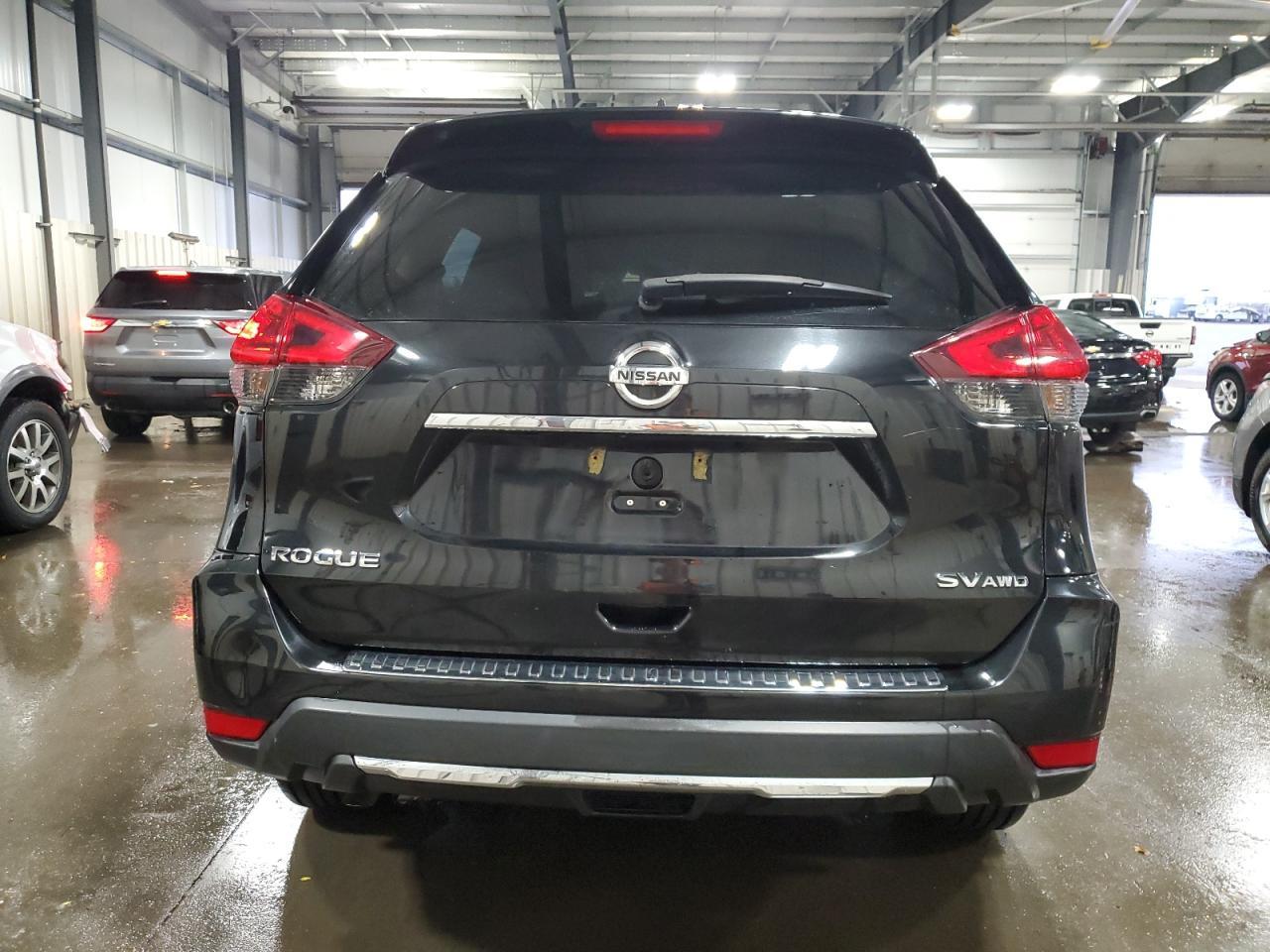 2017 NISSAN ROGUE
