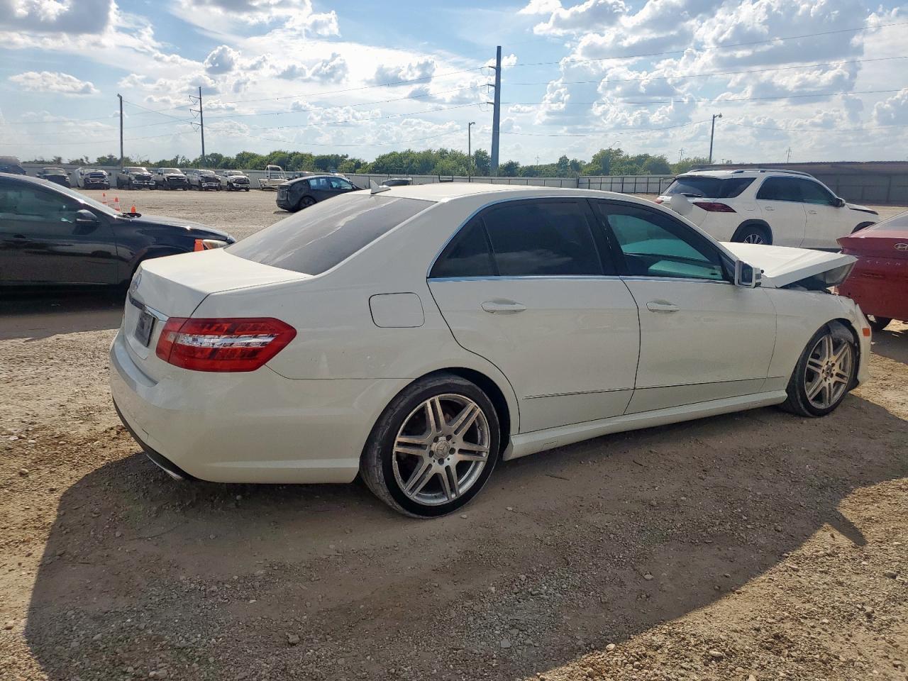 2010 MERCEDES-BENZ E-Class