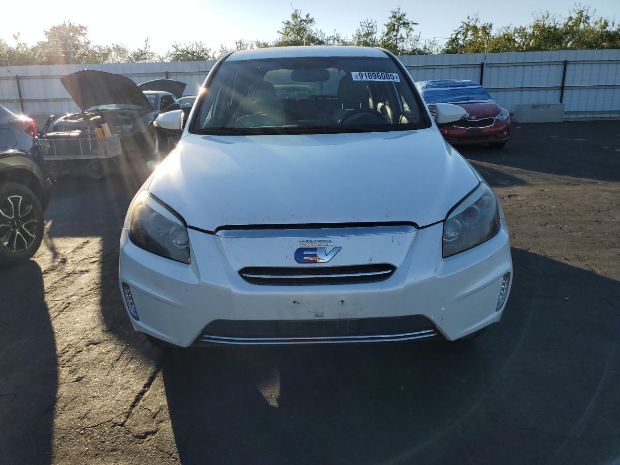 2014 TOYOTA RAV4