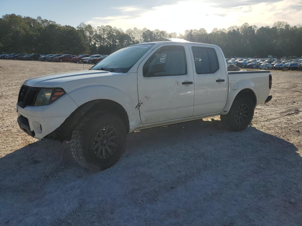 2017 NISSAN Frontier