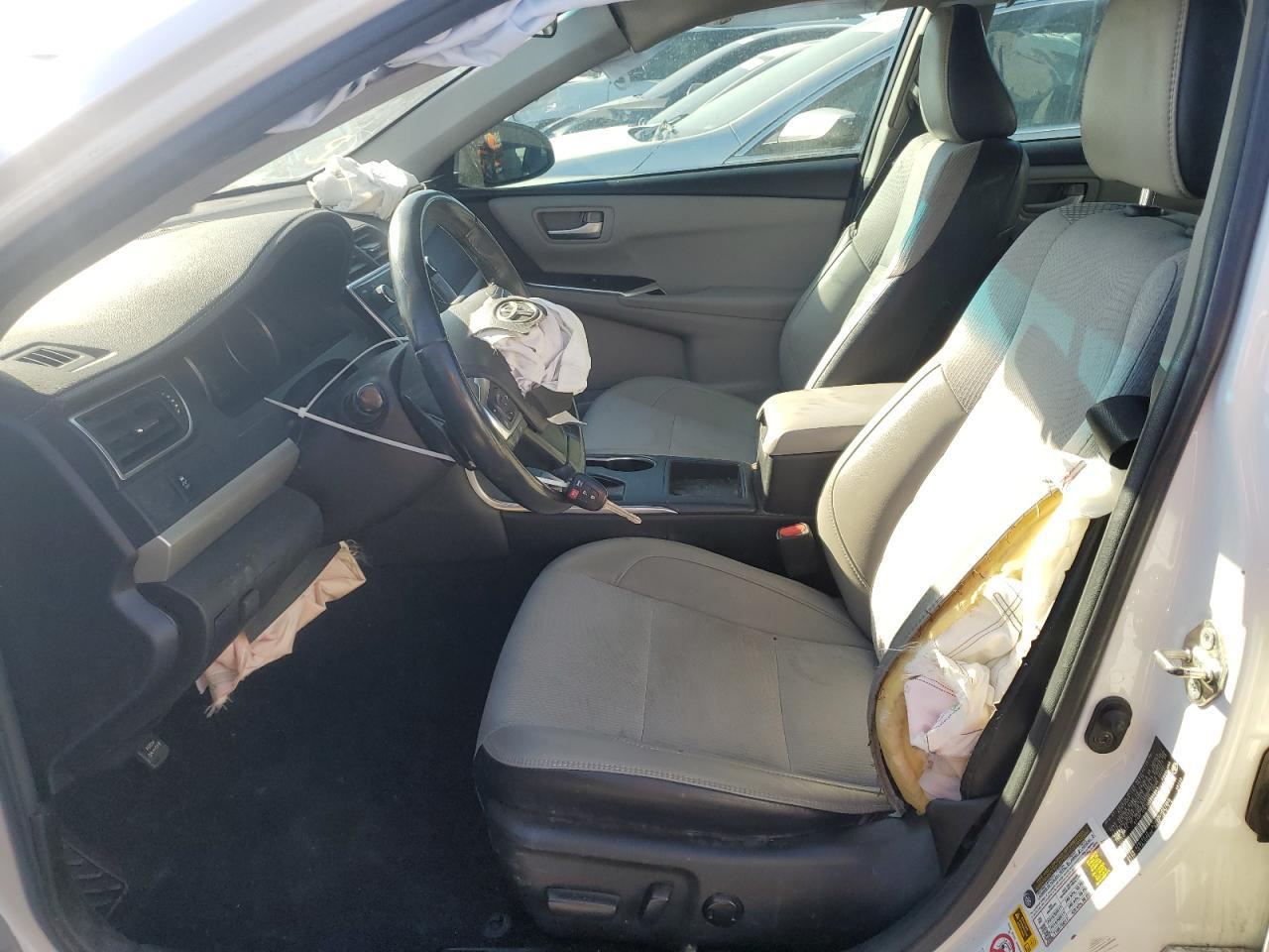 2016 TOYOTA CAMRY