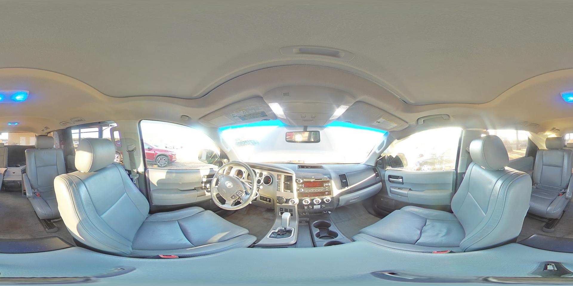 2010 TOYOTA Sequoia