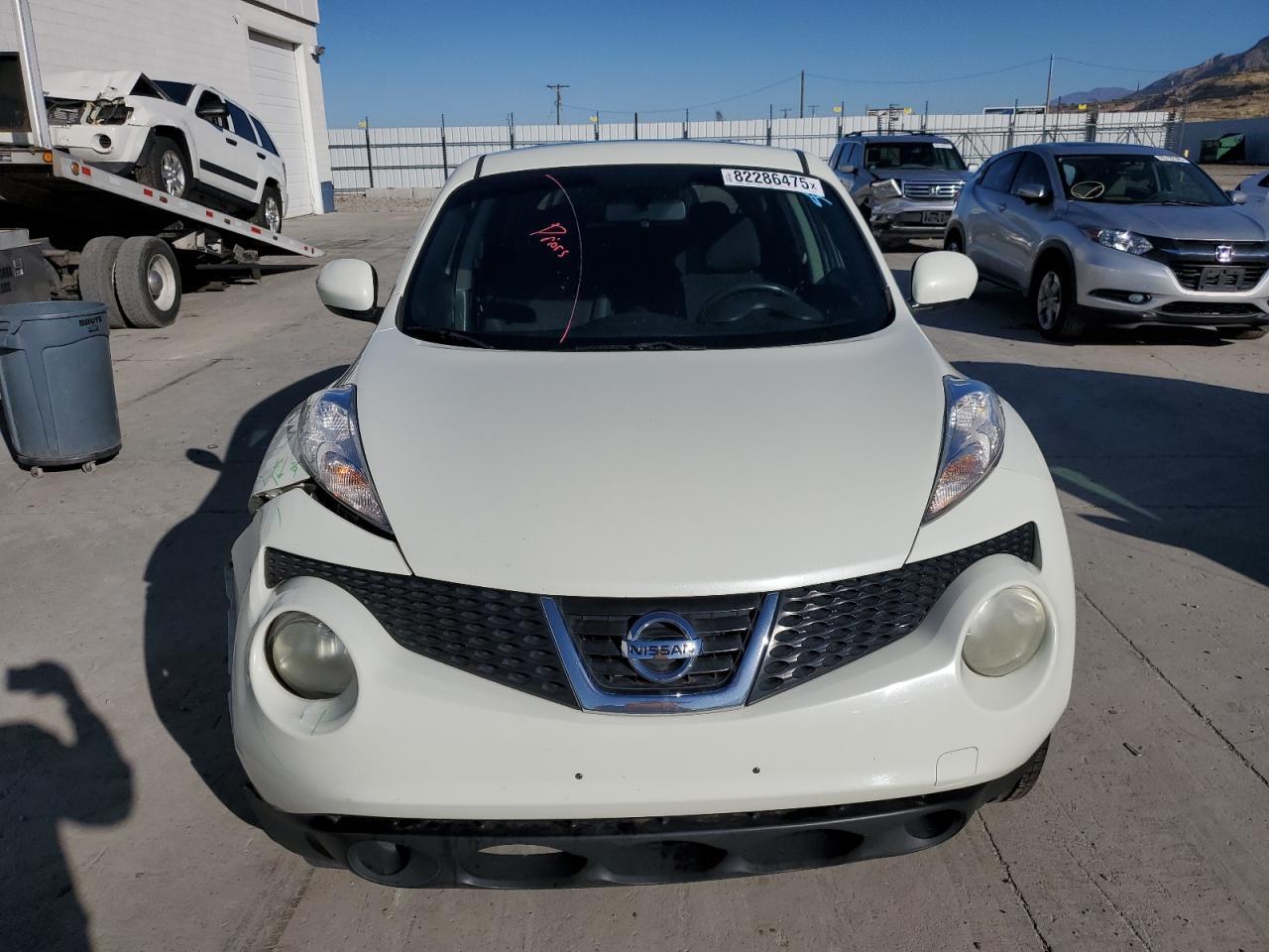 2011 NISSAN Juke