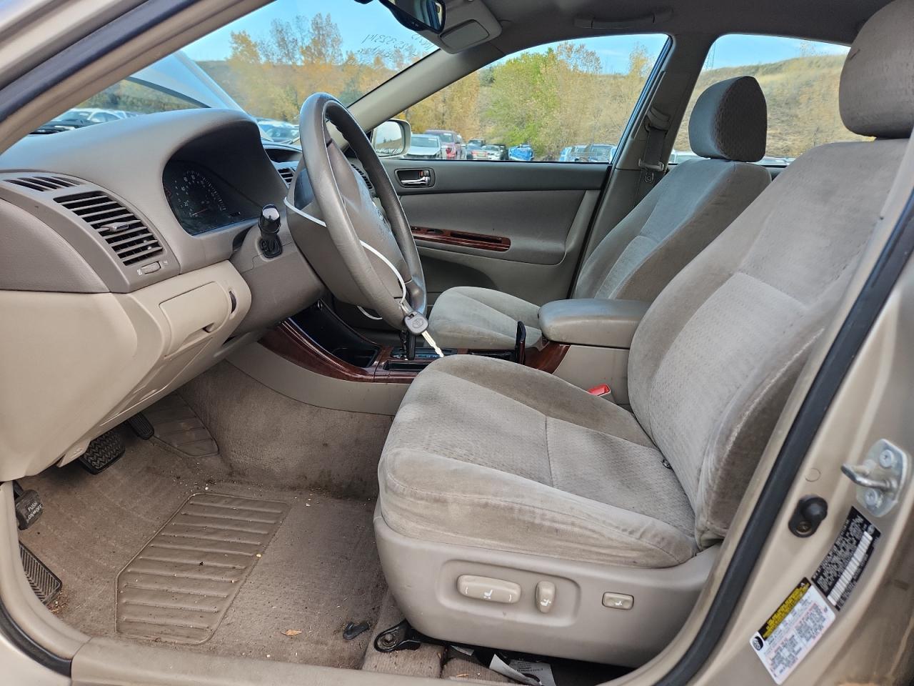 2004 TOYOTA CAMRY