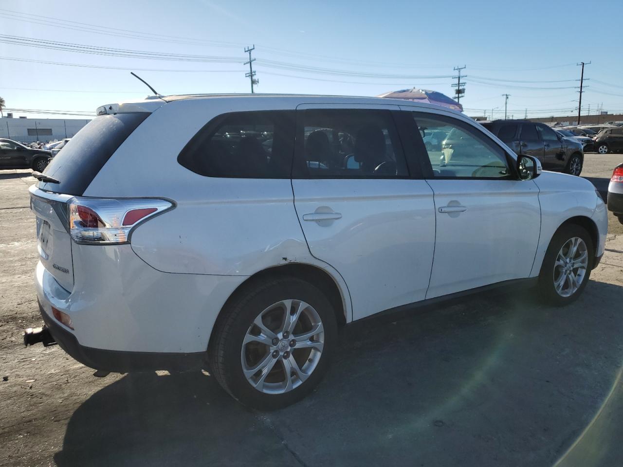 2014 MITSUBISHI outlander
