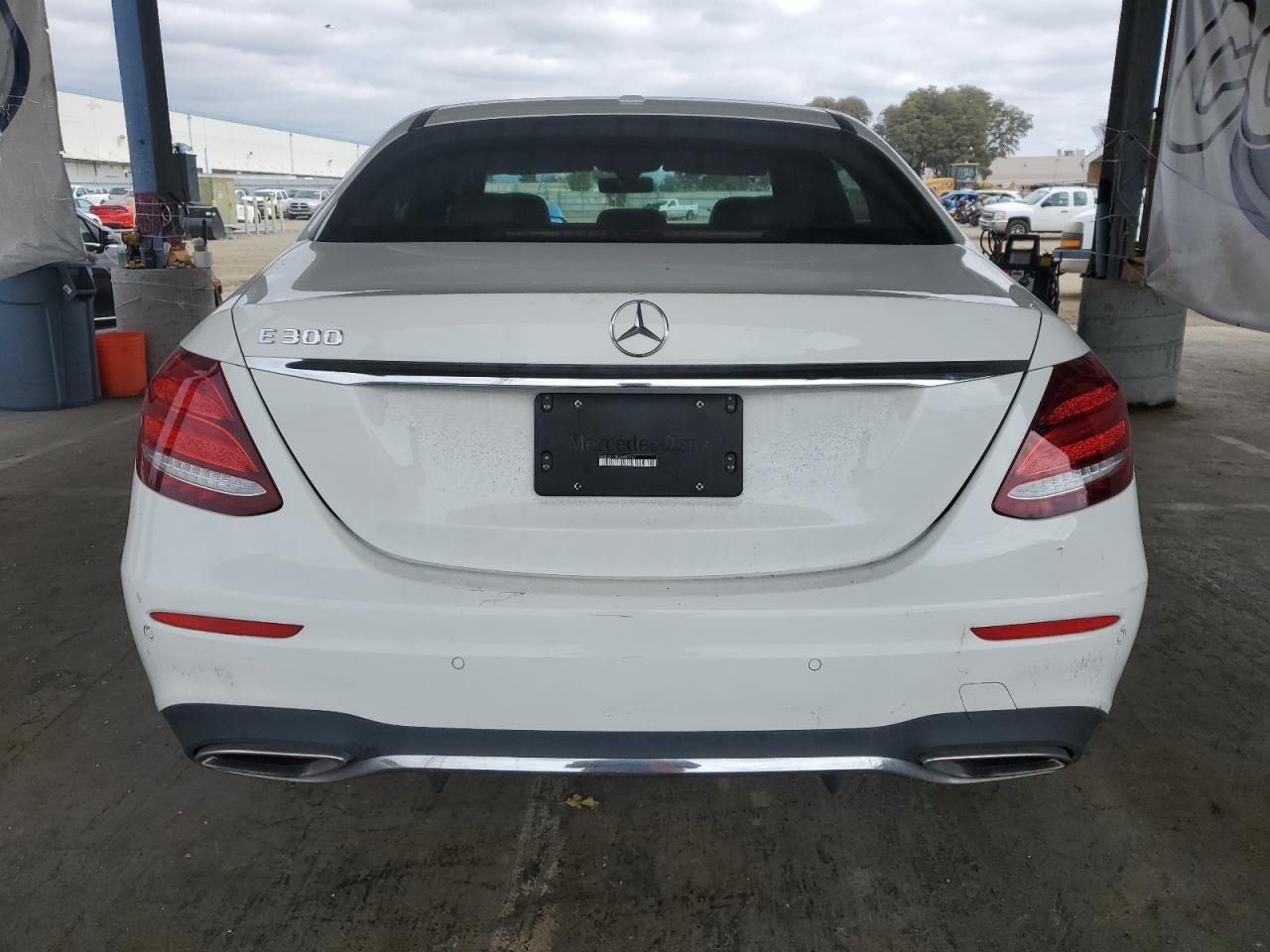 2018 MERCEDES-BENZ E-Class
