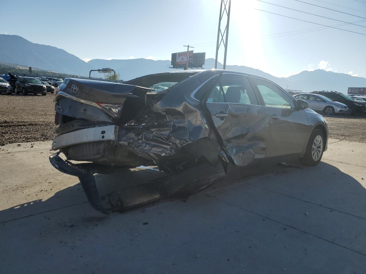 2016 TOYOTA CAMRY