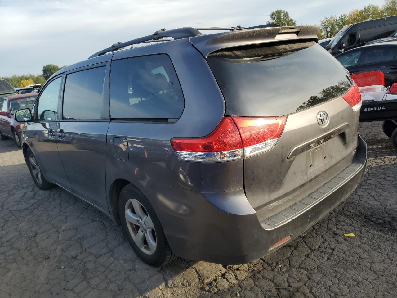 2013 TOYOTA SIENNA
