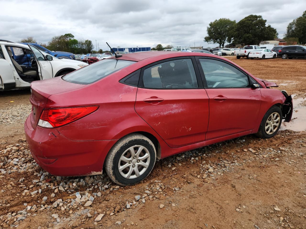 2013 HYUNDAI ACCENT