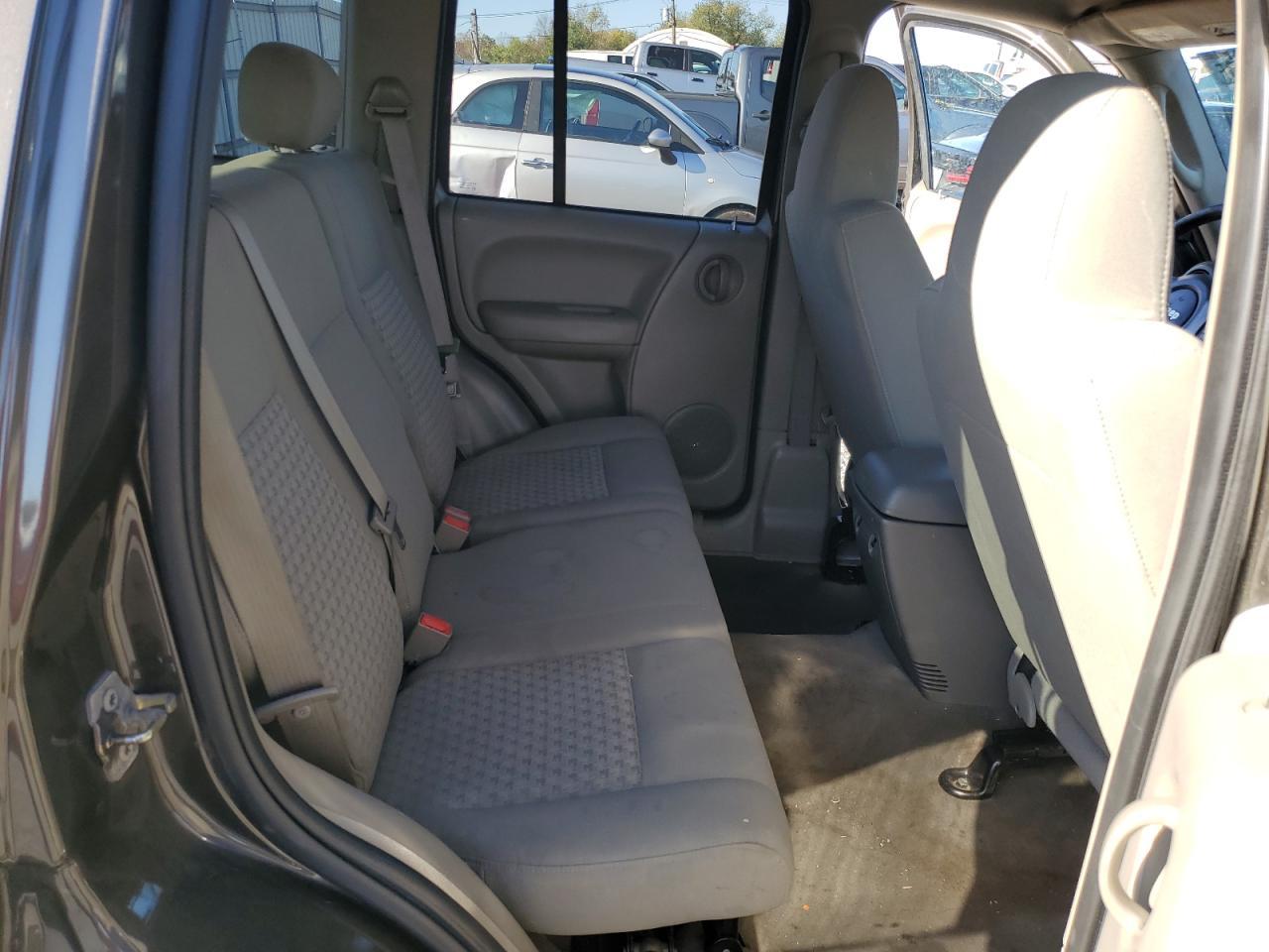 2005 JEEP Liberty