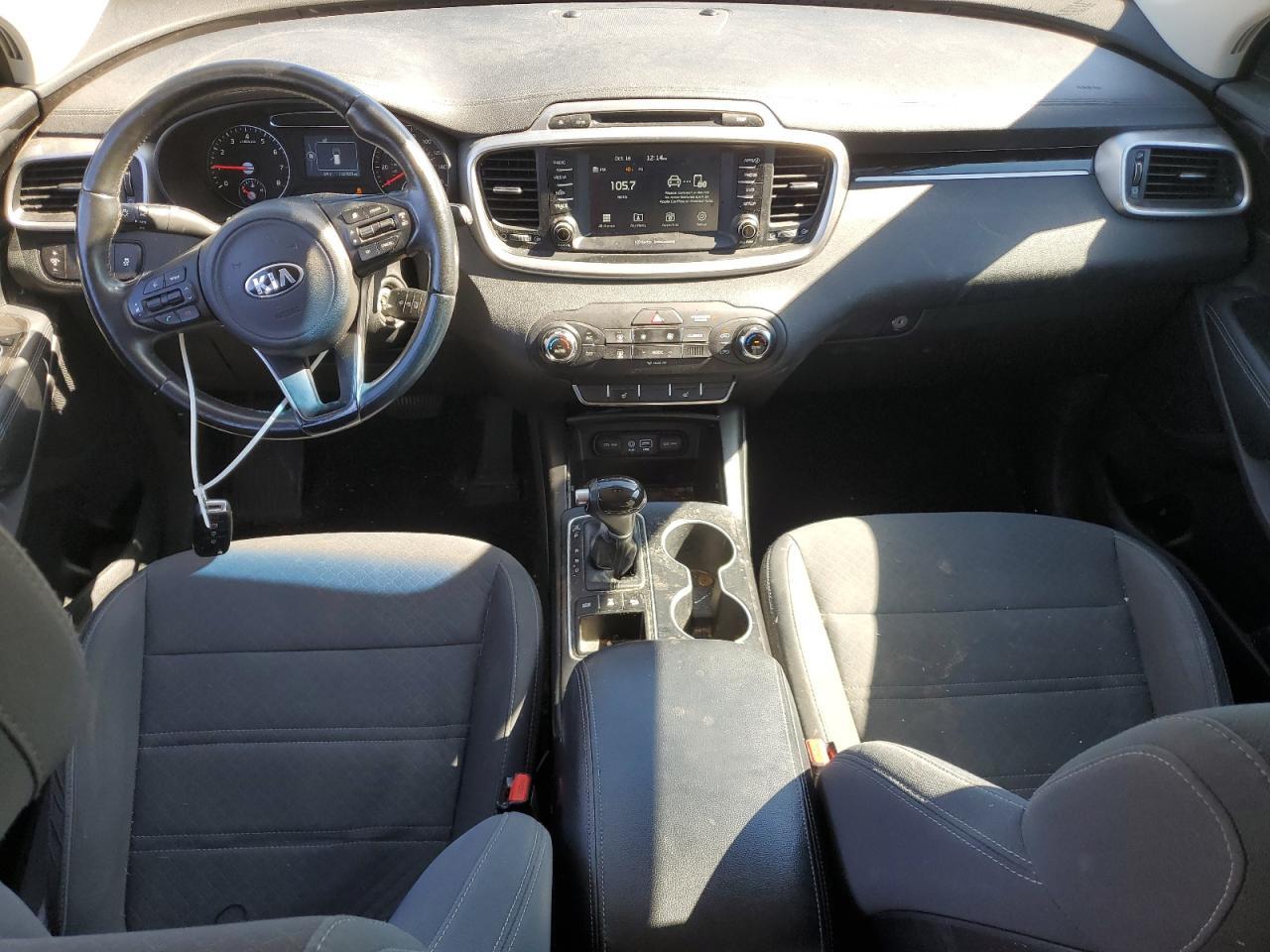 2017 KIA SORENTO