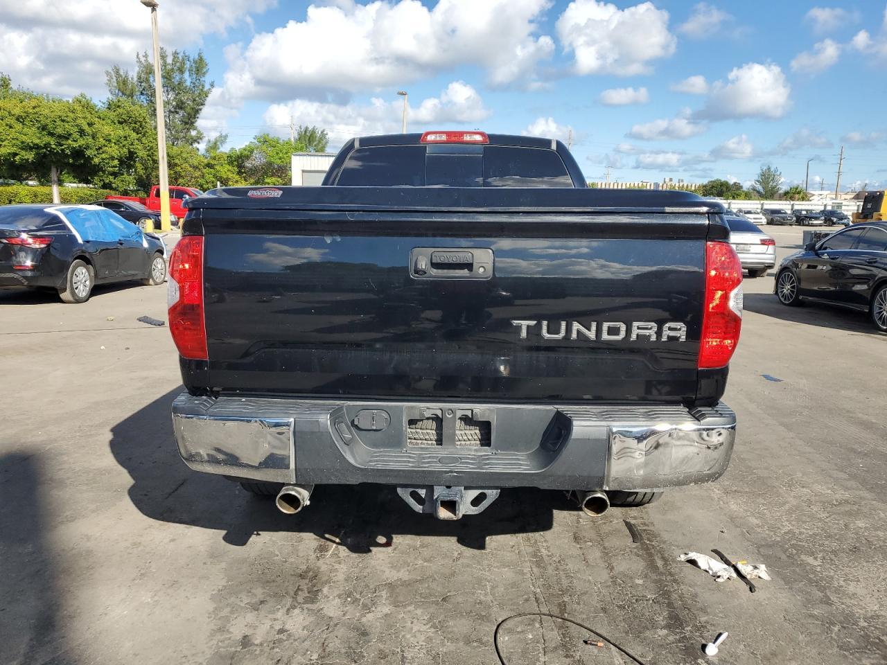 2015 TOYOTA TUNDRA