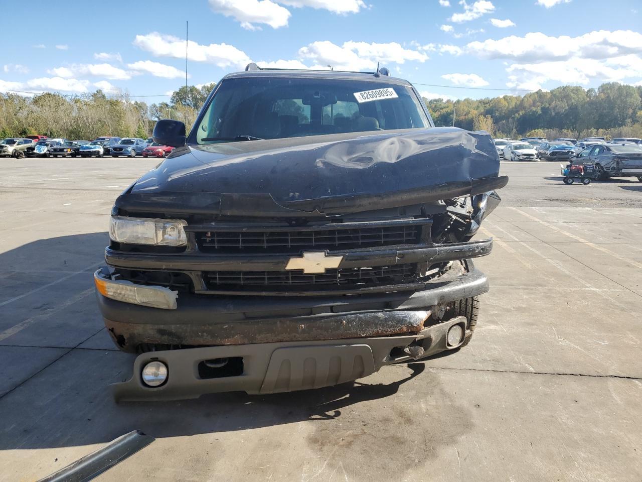 2004 CHEVROLET Suburban