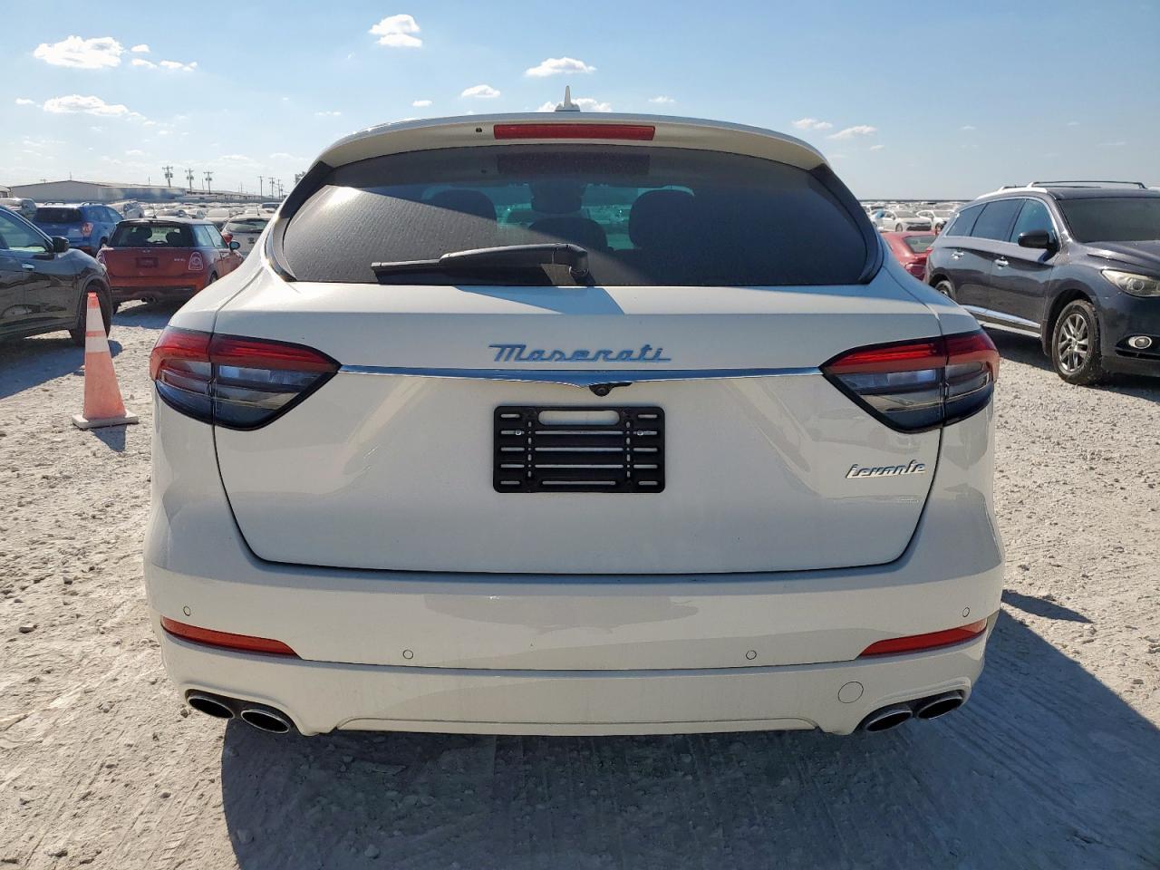 2023 MASERATI Levante