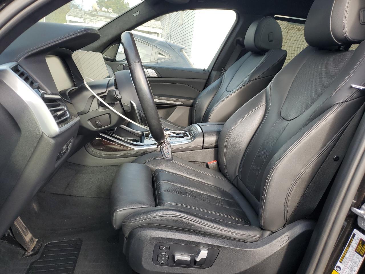2021 BMW X7