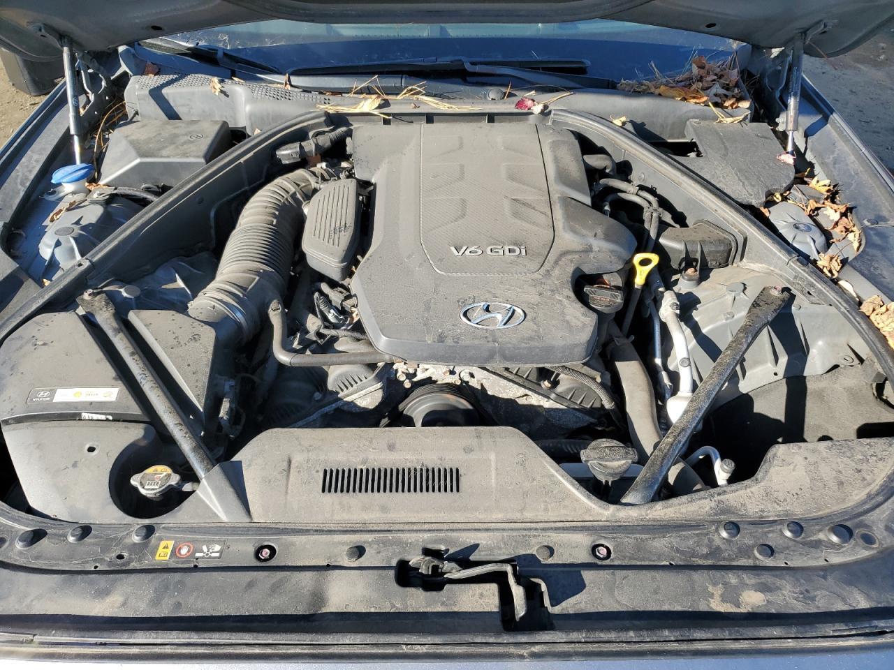 2015 HYUNDAI GENESIS