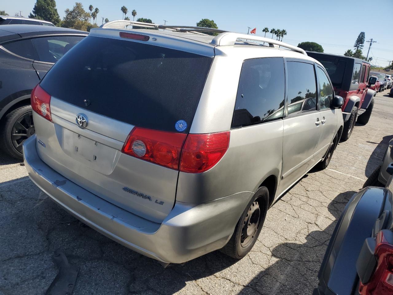 2009 TOYOTA SIENNA