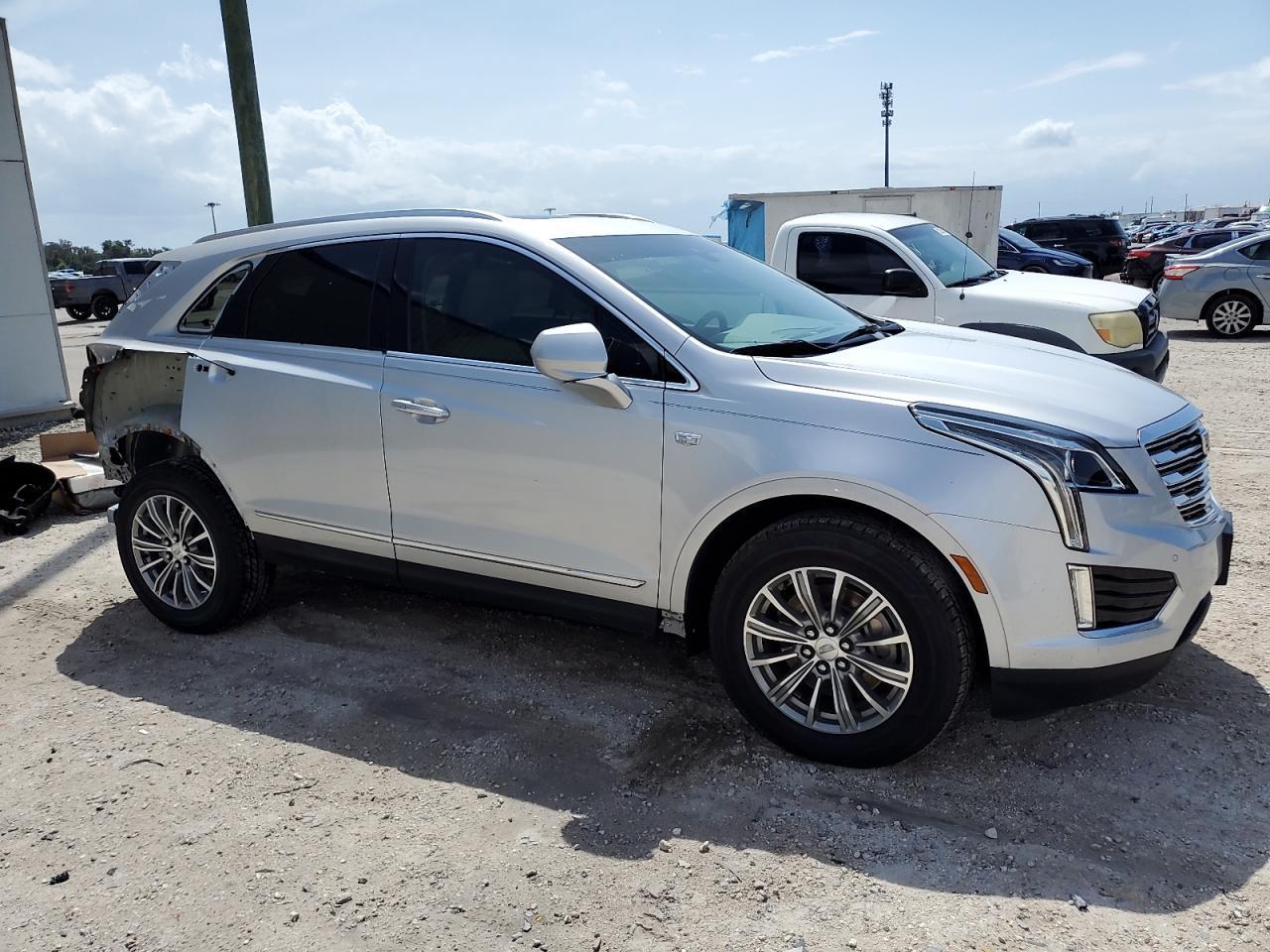 2018 CADILLAC XT5