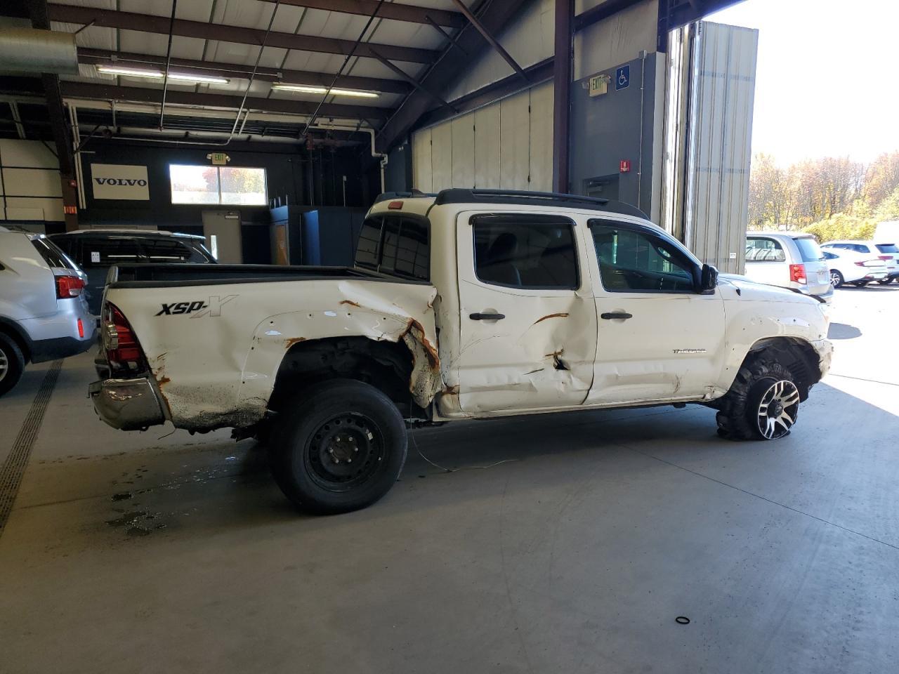 2014 TOYOTA TACOMA