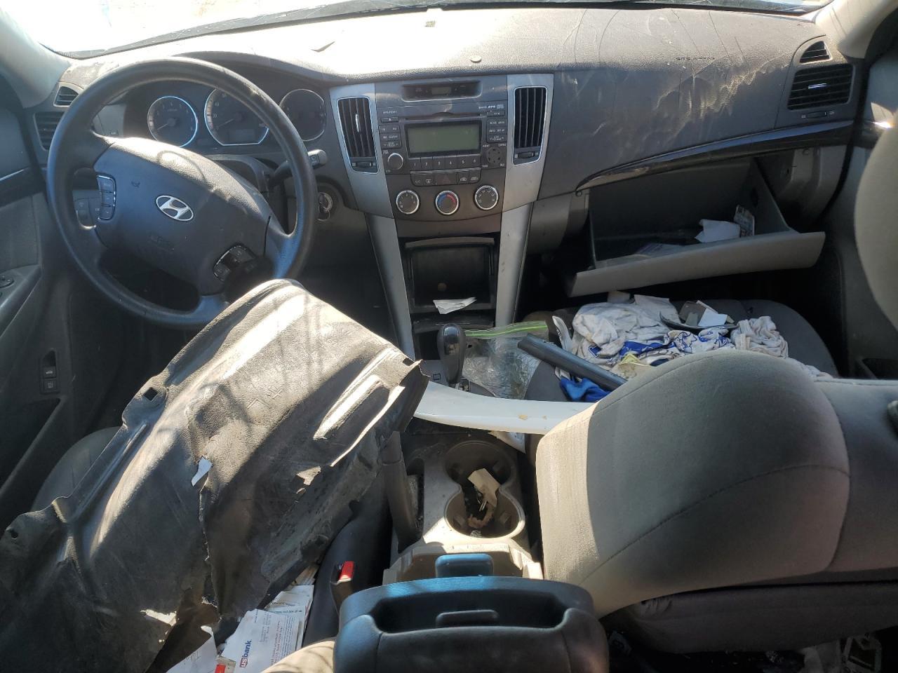 2010 HYUNDAI SONATA