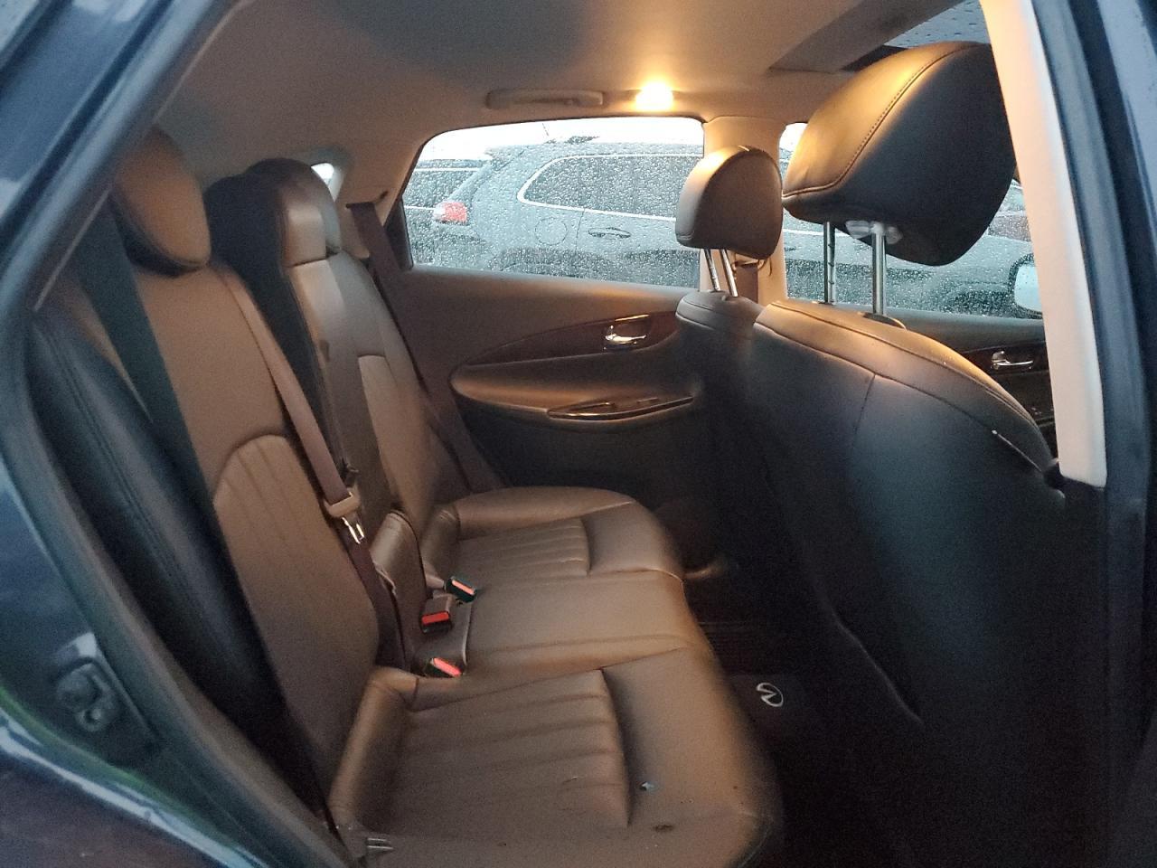 2010 INFINITI EX35