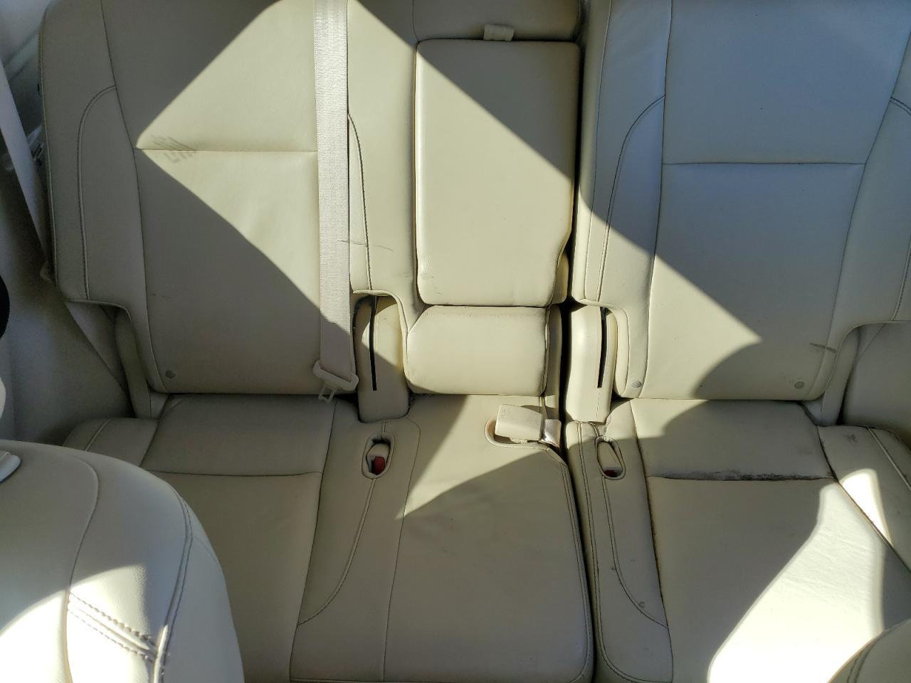 2016 TOYOTA HIGHLANDER