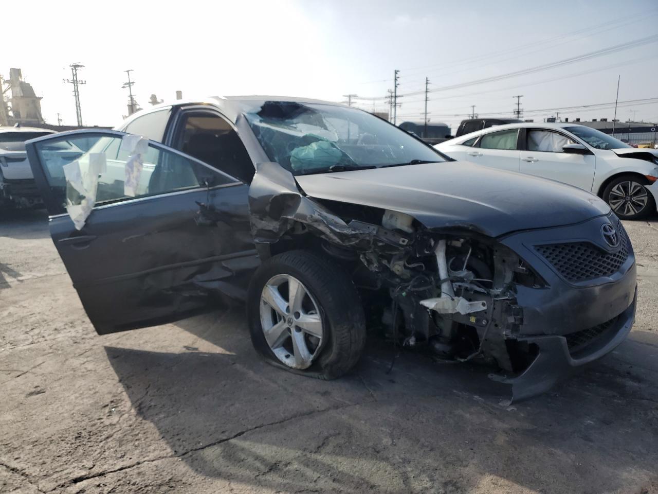 2011 TOYOTA CAMRY