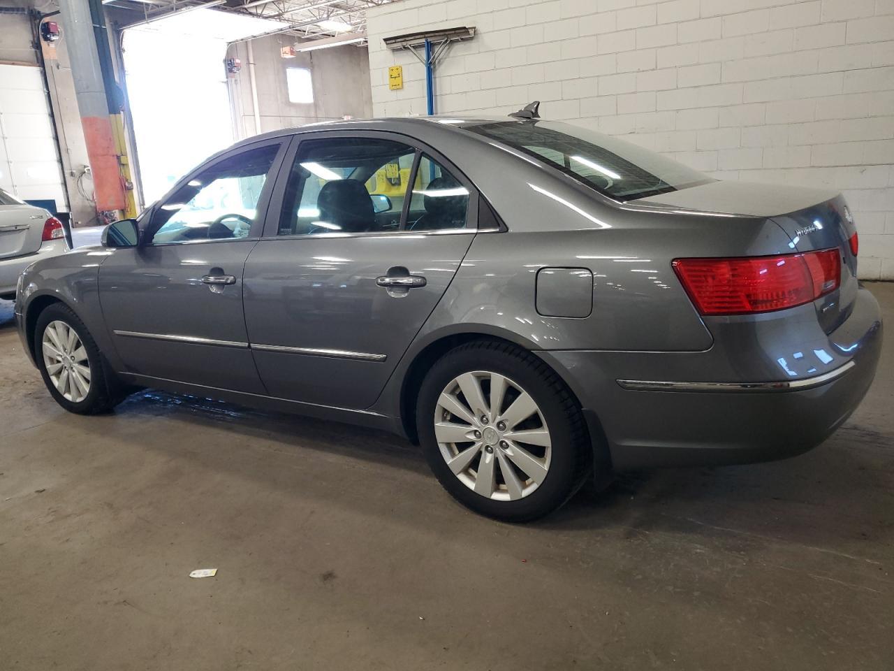 2010 HYUNDAI SONATA