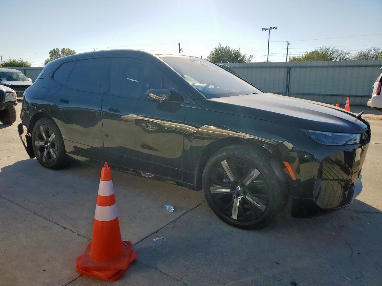 2024 BMW iX