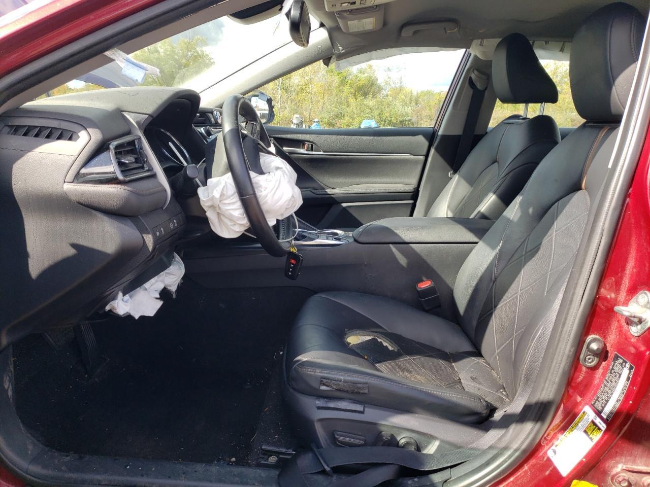 2019 TOYOTA CAMRY