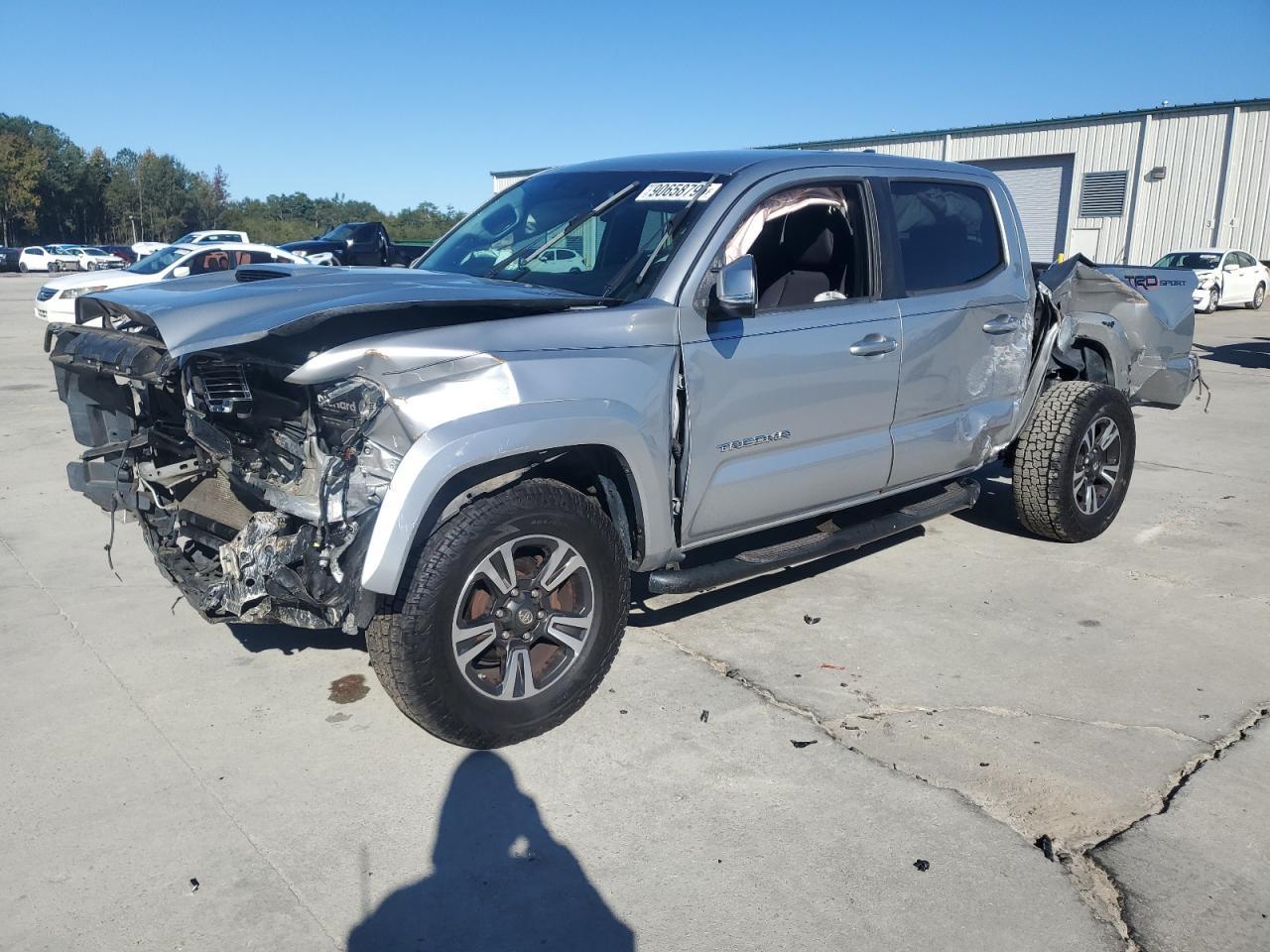 2016 TOYOTA TACOMA