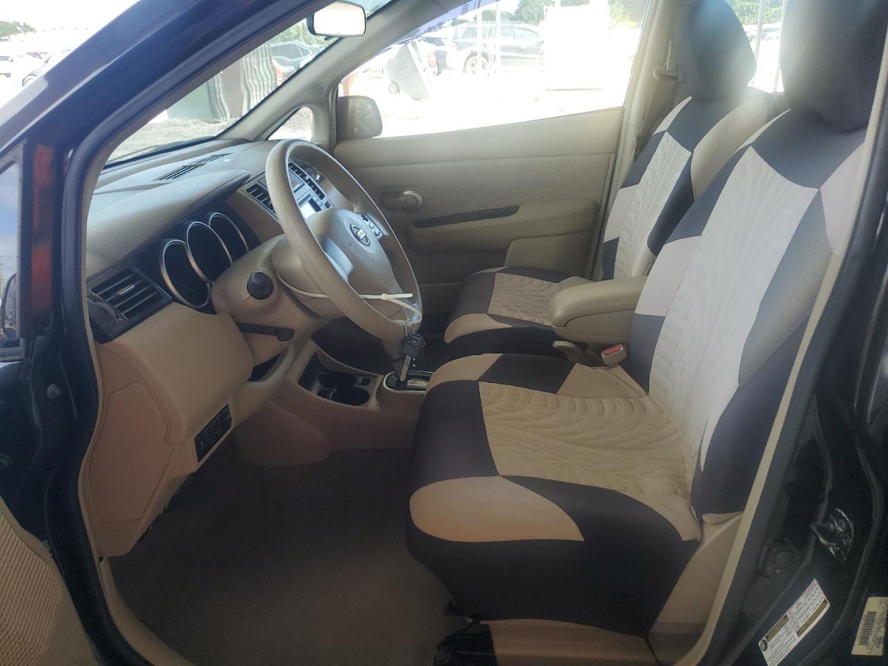 2011 NISSAN VERSA