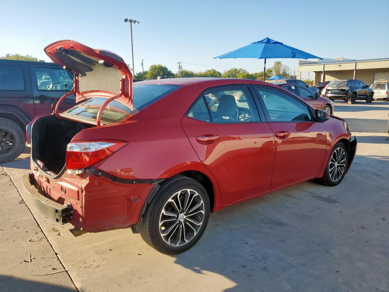 2016 TOYOTA COROLLA