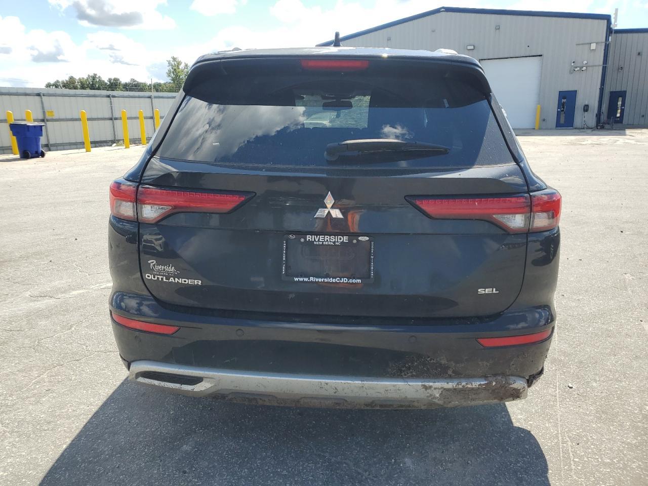 2022 MITSUBISHI outlander