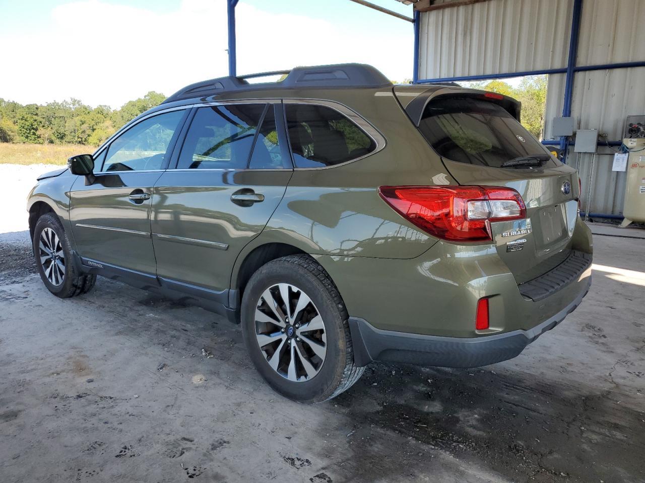 2015 SUBARU Outback