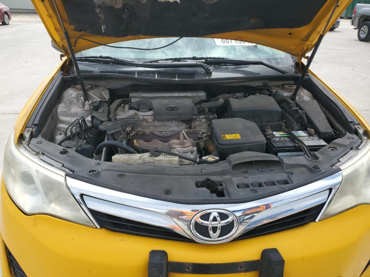 2014 TOYOTA CAMRY