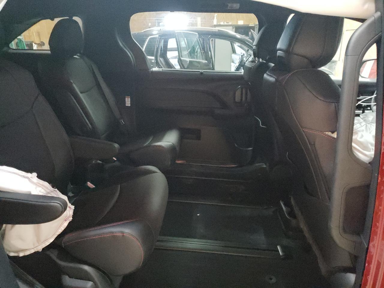 2025 TOYOTA SIENNA