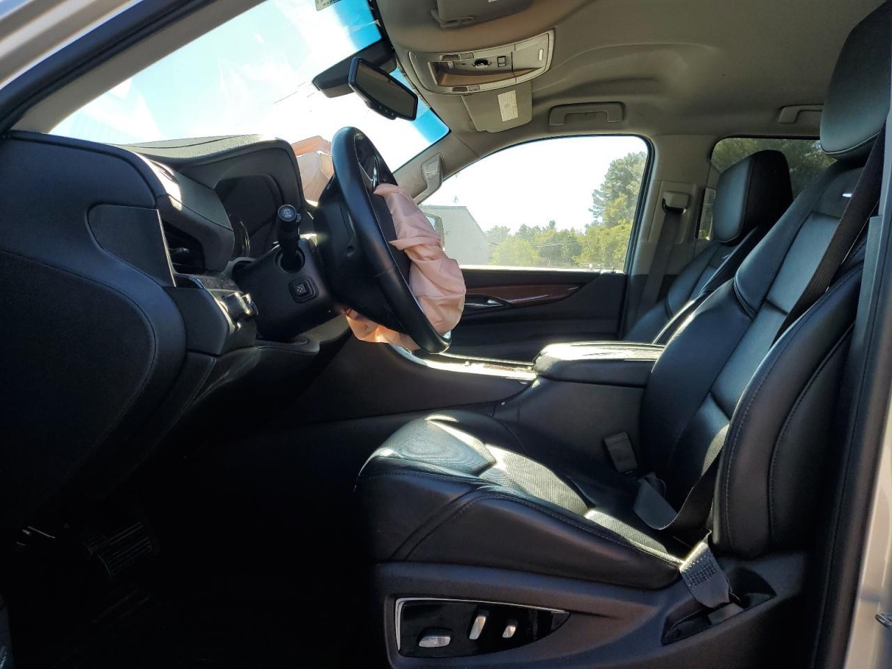 2016 CADILLAC ESCALADE