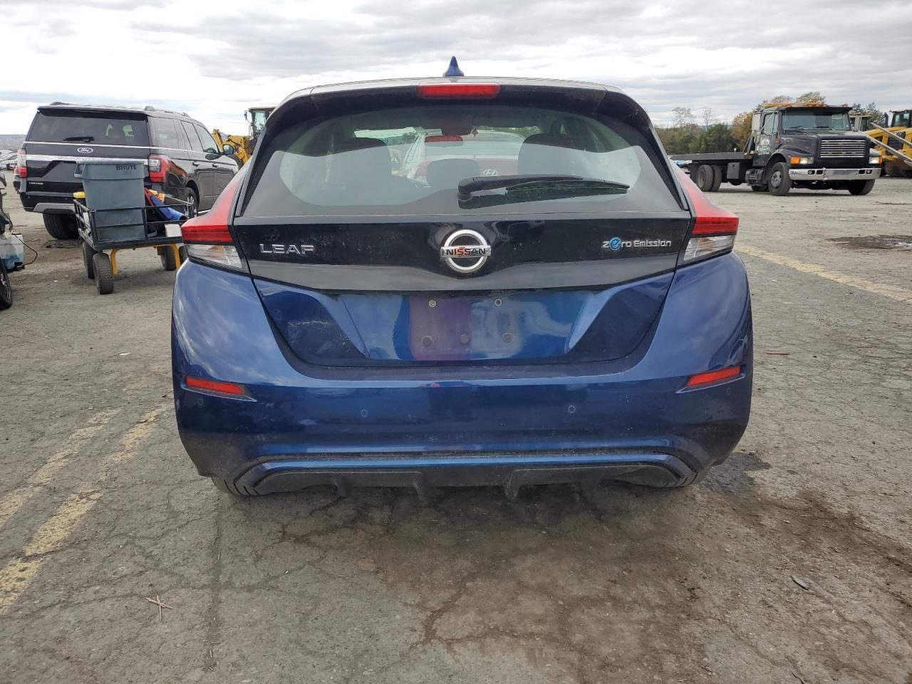 2020 NISSAN LEAF