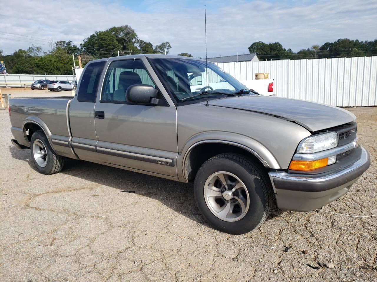 2001 CHEVROLET S Truck