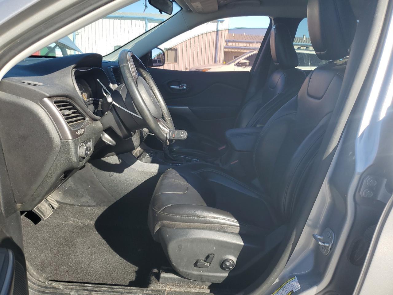 2019 JEEP CHEROKEE
