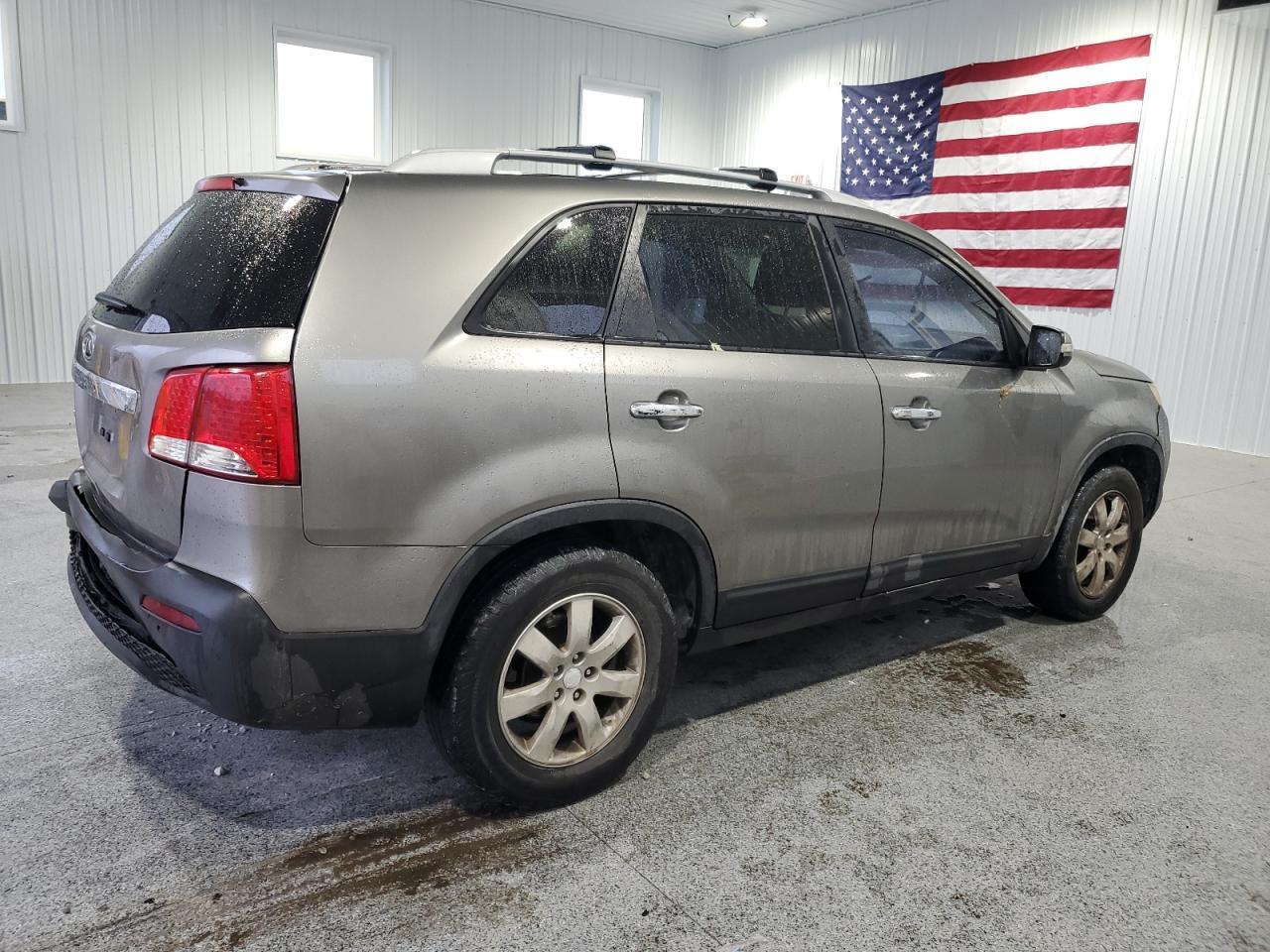 2011 KIA SORENTO