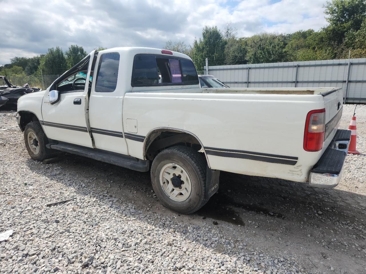 1998 TOYOTA T100