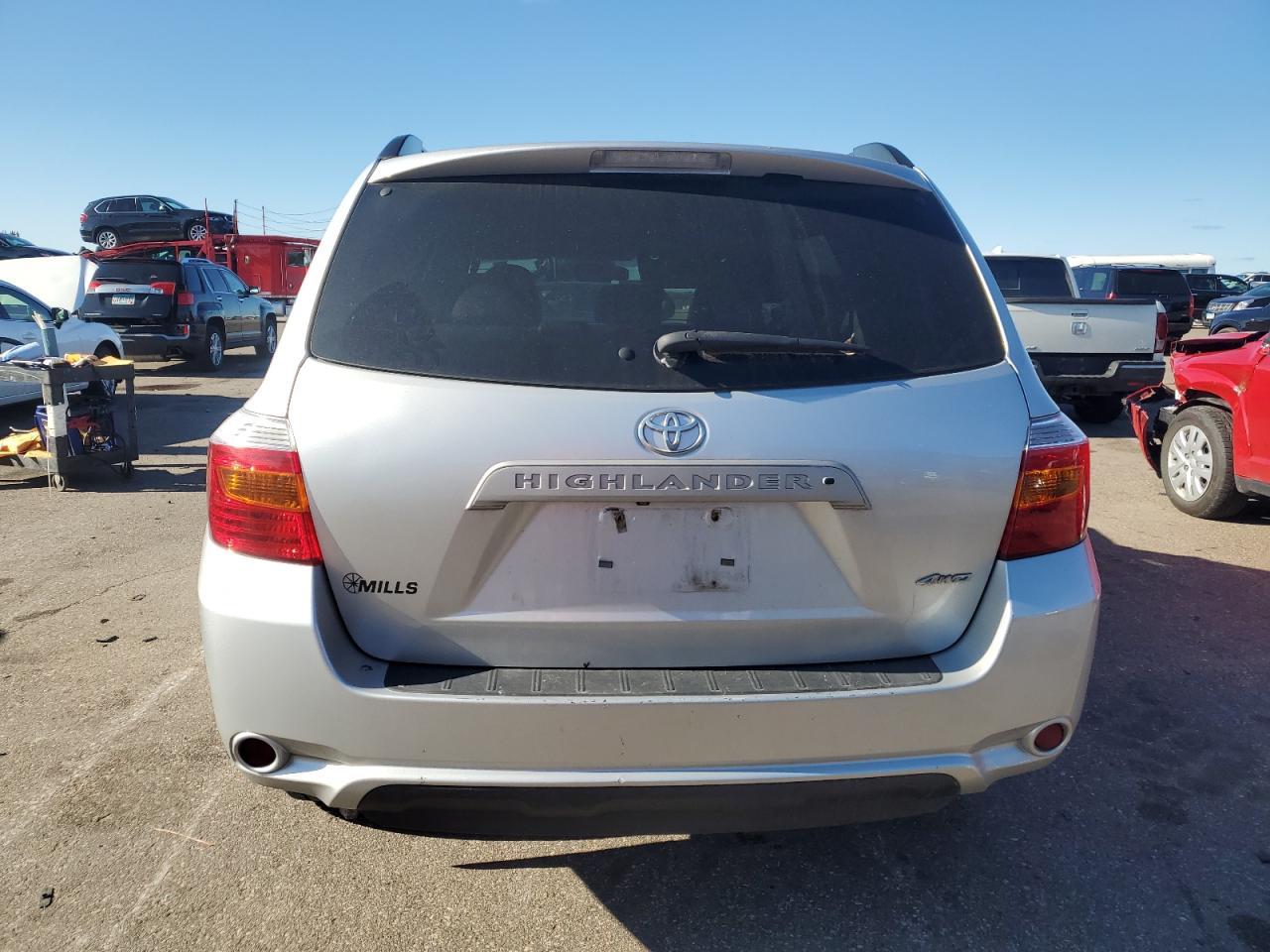 2010 TOYOTA HIGHLANDER