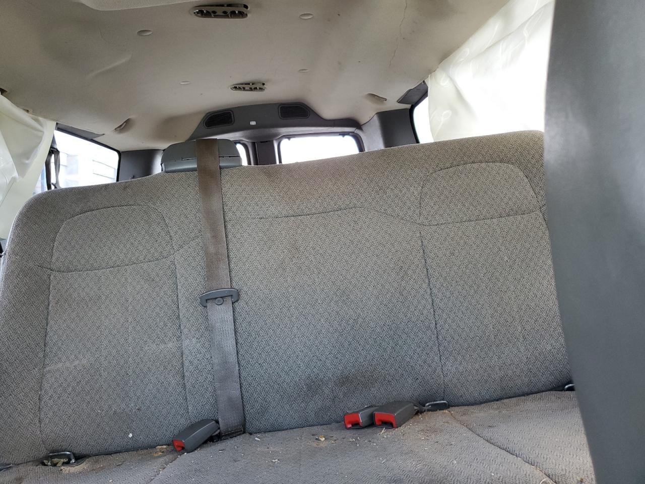 2011 CHEVROLET Express 3500